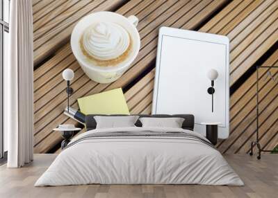 Tablet mit Kaffe draußen Wall mural