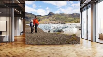 family in iceland Wall mural