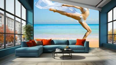 girl beach run Wall mural