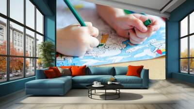 child draws Wall mural