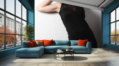 Ragazza con vestito nero Wall mural