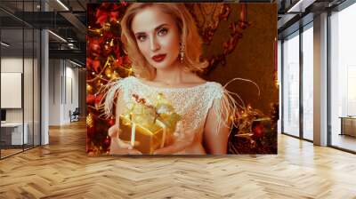 lady with golden gift Wall mural