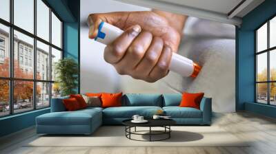 Auto Epinephrine Injector Wall mural