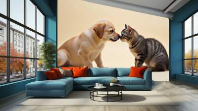 Freundschaft zwischen Hund und Katze in harmonischer Annäherung Wall mural