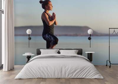 Yoga woman sunrise Wall mural