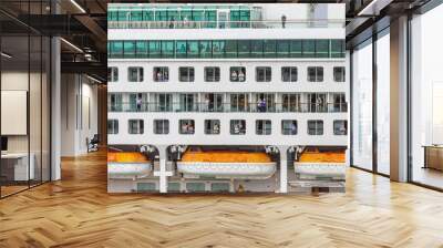 SOUTHAMPTON, ENGLAND - September 18, 2016: P O Cruises is a British cruise line based at Carnival House in Southampton, England, operated by Carnival UK and owned by Carnival Corporation Wall mural