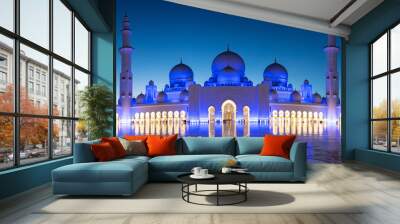 Panorama of Sheikh Zayed Grand Mosque in Abu Dhabi near Dubai at night, United Arab EMirates Wall mural