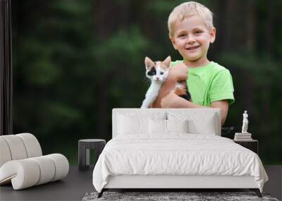 boy  with motley cat Wall mural