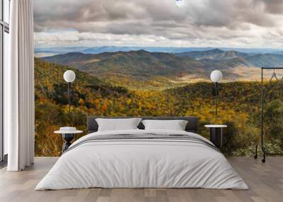 blue ridge and smoky mountains changing color in fall Wall mural