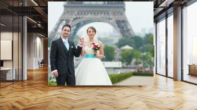 Just married couple in Paris Wall mural