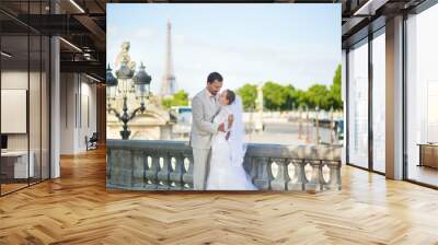 Just married couple in Paris Wall mural