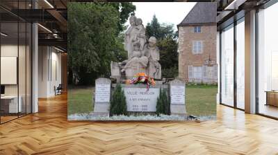 Monument aux morts des 2 guerres mondiales, village de Villé Morgon Wall mural