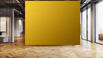 Goldwandbeschaffenheitshintergrund. Gelb glänzende Goldfolienfarbe auf Wandblatt mit glänzender Lichtreflexion, lebendige goldene Papier-Luxustapete	 Wall mural