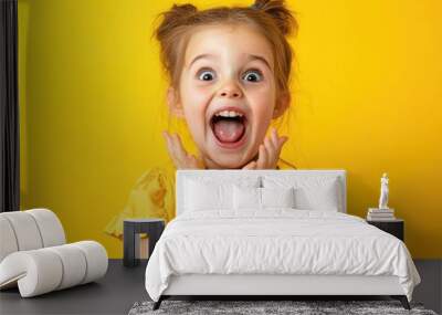 girl screaming Wall mural