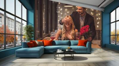 Couple on a date Wall mural