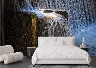 piccola cascata artificiale Wall mural