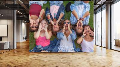 group of kids shouting or singing Wall mural