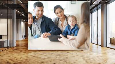 family meeting financial adviser for house investment Wall mural