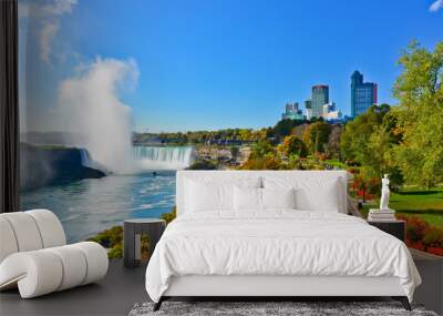 view of niagara falls in a sunny day Wall mural