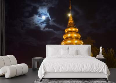 Golden pagoda at Wat Phra That Sri Chom Thong Worawihan in Chiang Mai Province, Thailand Wall mural