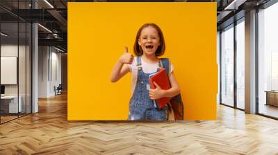 girl is ready to back to school Wall mural