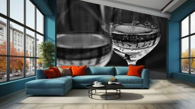 Glasses of wine - bubbles - black and white Wall mural