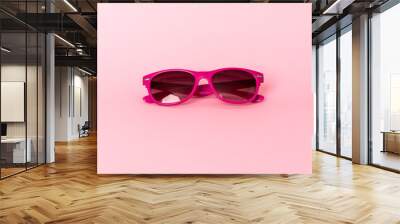 pink glasses Wall mural