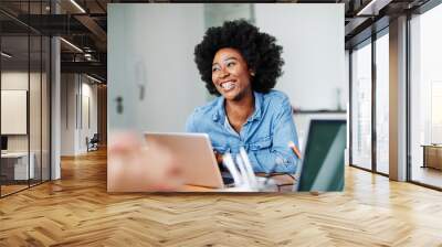 portrait young african american girl woman smiling office classroom Wall mural