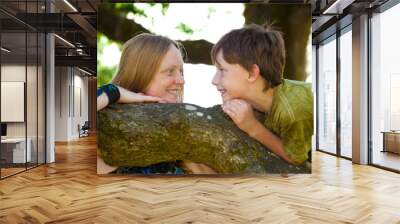 mother and son brainstorming Wall mural