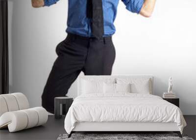 uomo con cellulare in posizione yoga Wall mural