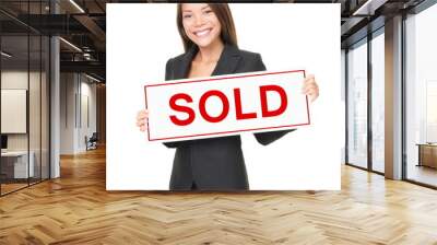 realtor / real estate agent woman sold sign on white background Wall mural