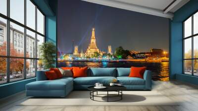 wat arun also call temple of dawn is in the bank of chaophraya r Wall mural