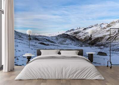 Berge in der Schweiz im Winter Schnee bedeckt Wall mural