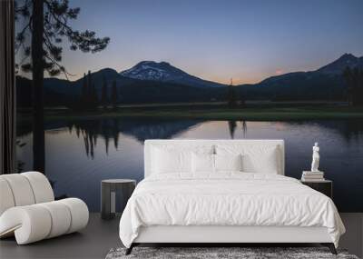 Sparks Lake in Central Oregon Cascade Lakes Highway, a popular outdoors vacation destination Wall mural