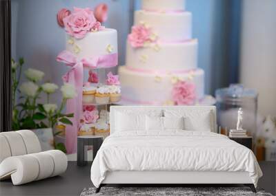 White wedding cake decorated with sugar flowers Wall mural