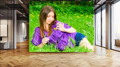 girl on grass Wall mural