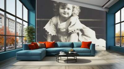 old photo portrait of baby girl Wall mural