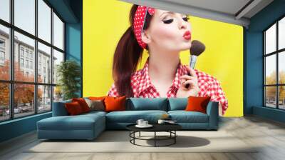 pin up girl applying blusher Wall mural