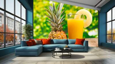 pineapple juice Wall mural