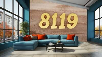 Number 8119 is made of 1 cm thick teak, painted gold on top of real wood with dark brown to light brown patterns to show the dimensions of the picture. Wall mural