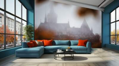 Schloss Wernigerode zur Herbst Jahreszeit mit Nebel Wall mural