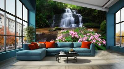 Mhan Daeng Waterfall Wall mural