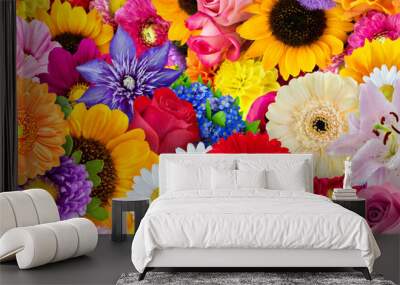 Bunte Auswahl an Blumen im Sommer aus dem Garten mit Rosen, Gerbera, Dahlien, Margeriten, Sonnenblumen, Lilien, Clematis und Anemonen Wall mural