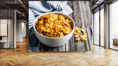 Corn-flakes dans un bol - Pétales de céréales croquant pour le petit déjeuner Wall mural