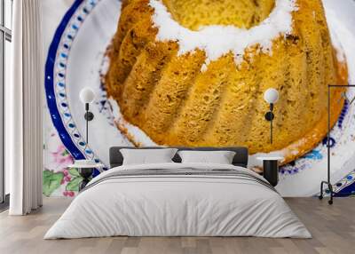 Gateau kouglof fait maison dans un plat Wall mural