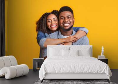 Happy In Relationship. Portrait of smiling black girl and her handsome boyfriend Wall mural