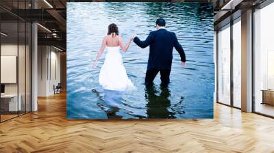 trash the dress i Wall mural