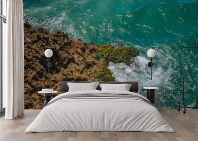 waves crashing on rocks Wall mural