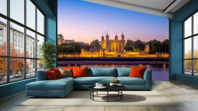 tower of london at night in UK Wall mural