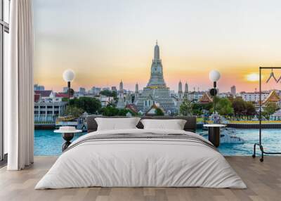 in Bangkok with Wat Arun temple at sunset time, Wat Arun are travel destination of Bangkok, Thailand. Wall mural